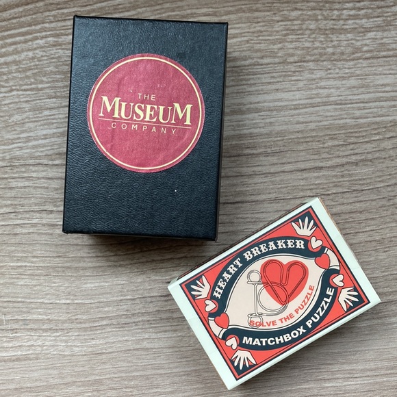 The museum Company twisted nail Heart Breaker brain teaser puzzles - Picture 3 of 16